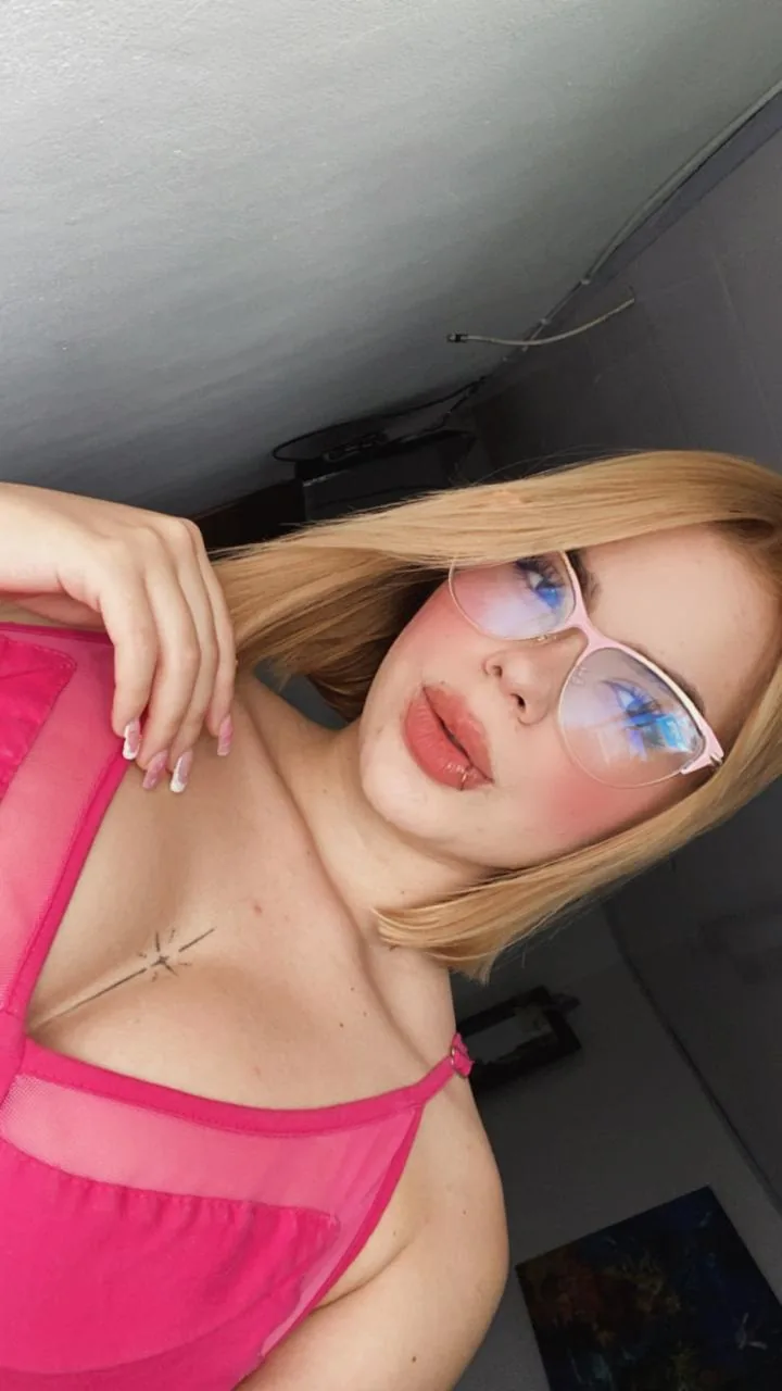 PinkyDoll, Telegram sexting photo 3