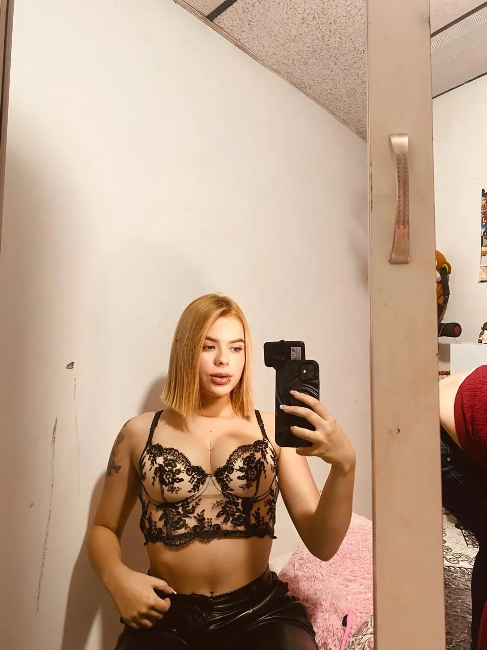PinkyDoll, Telegram sexting photo 2